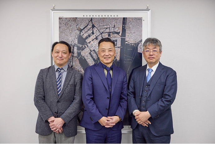 左から、佐藤様、中林様、鈴木様